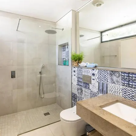 Villa Luxury 12 Persons Ocean View Pool *