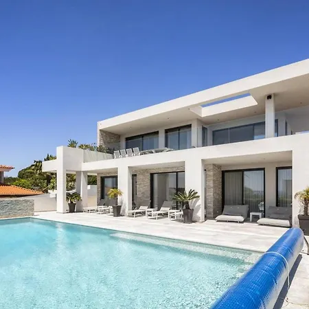 Luxury 12 Persons Ocean View Pool Villa Lagos
