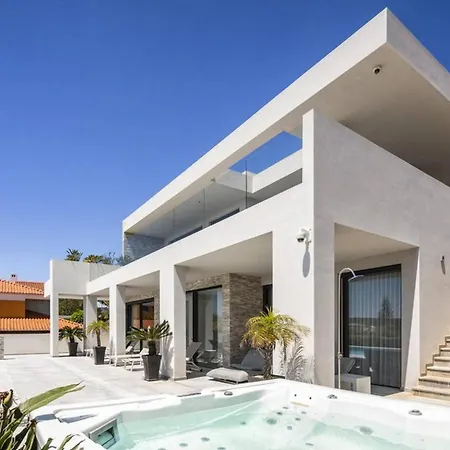 Luxury 12 Persons Ocean View Pool *